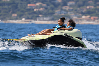 Bouées tractées à Cannes (06)
