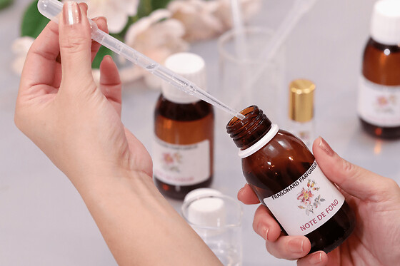Mini atelier de création de parfum en anglais à Paris - Tarif atelier - 45 mn