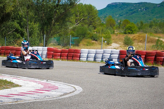 Karting à  Grospierres (07)