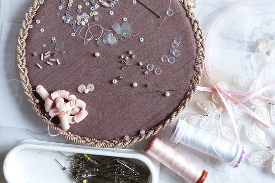 Atelier d'initiation à la broderie perlée à Mirmande (26)