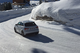 Conduite sur glace - Circuit de l'Éclose - Huez (38)