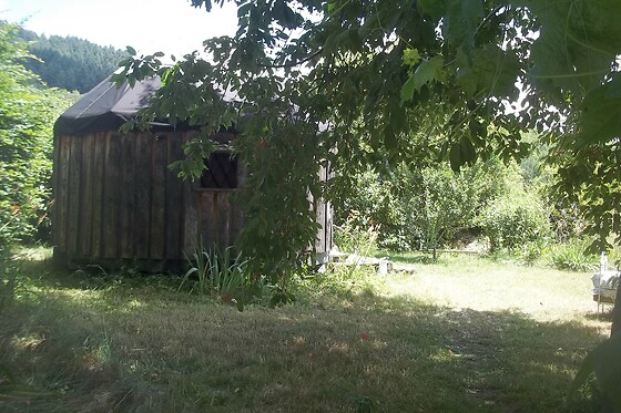 Séjour pour 2 sous yourte à La Petite Tanière de Loups à La Tagnière (71)