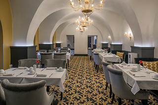 Séjour bien-être pour 2 à l'Hôtel du Roi & Spa by Sowell Collection à Carcassonne (11)