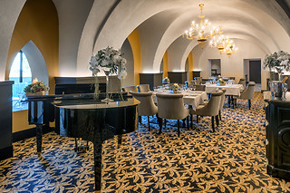 Séjour bien-être pour 2 à l'Hôtel du Roi & Spa by Sowell Collection à Carcassonne (11)