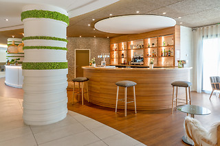 Accès à l'espace bien-être au Brit Hotel Saint-Brieuc à Plérin (22)