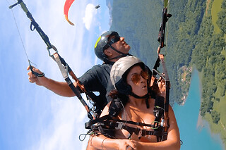 Vol en Parapente au-dessus du lac d'Annecy (74) - Vol ascendance - Poids max : 90kg
