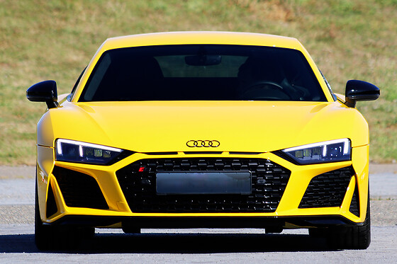 Pilotage Audi R8 V10 (5 tours) sur le Circuit compétition de Nogaro (3.6km)