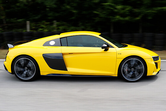 Pilotage Audi R8 V10 (5 tours) sur le Circuit compétition de Nogaro (3.6km)