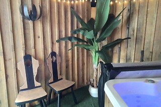 Un accès au spa avec bain à remous en duo à la Villa Saint Barth à Gujan-Mestras (33)