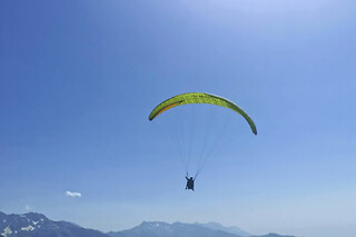 Vol en parapente à Chamoux-sur-Gelon (73)