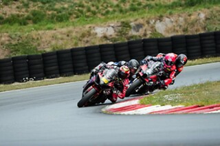 Un baptême en passager de moto hypersport pour deux - 2Ride Baptême -  Arnos (64)