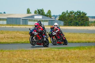 Un baptême en passager de moto hypersport pour deux - 2Ride Baptême -  Arnos (64)