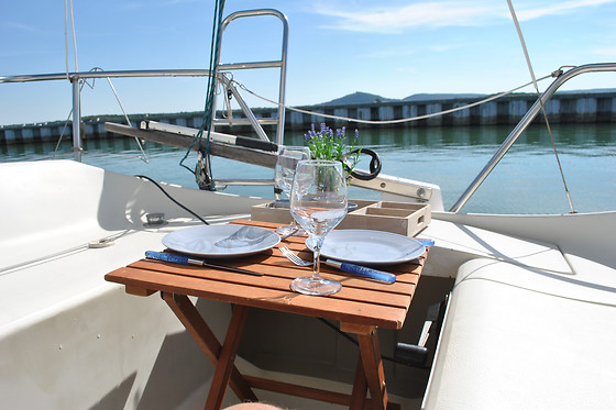 Nuit insolite sur un bateau - photo 1