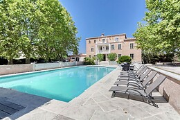 Domaine De La Nerthe