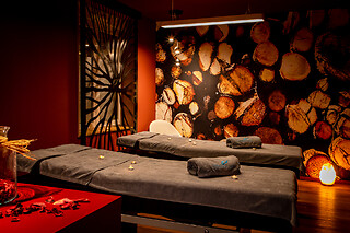 Un accès au spa et un massage du corps aux pierres chaudes au Logis Hôtel l'Orée du Bois à Vittel (88)