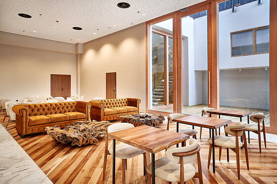 The Log Porto Hotel - photo 2