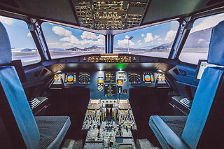 Simulateur de pilotage d'avion de ligne à Lyon - Découverte