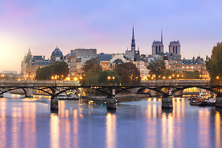 Dîner croisière "Paris saveurs" sur la Seine - Tarif adulte