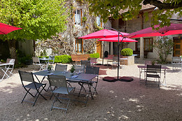 Relais de la Source