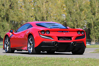 Découverte Ferrari F8 Tributo (4 tours) sur le Circuit de Croix-en-Ternois (62)