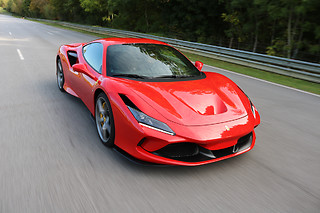 Découverte Ferrari F8 Tributo (4 tours) sur le Circuit de Croix-en-Ternois (62)
