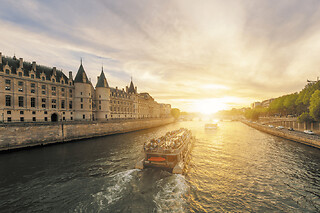 Croisière promenade sur la Seine par les Bateaux Parisiens