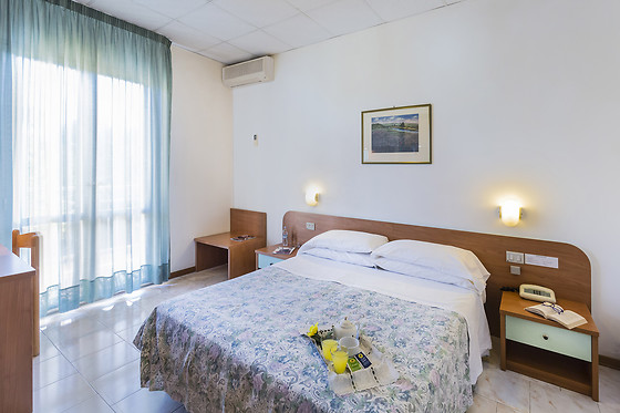Hotel La Darsena - photo 1