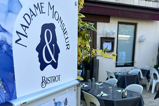 Mme et Mr BISTRO - photo 1