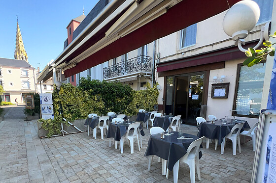 Mme et Mr BISTRO - photo 0