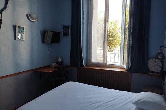 Adonis Hôtel de Provence - photo 12