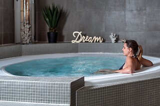 Accès au spa et soin du corps personnalisé pour deux à l'Hôtel du Roi & Spa by Sowell Collection à Carcassonne (11)
