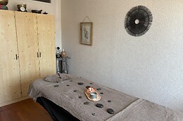 Cabinet de massages bien-être by Emma