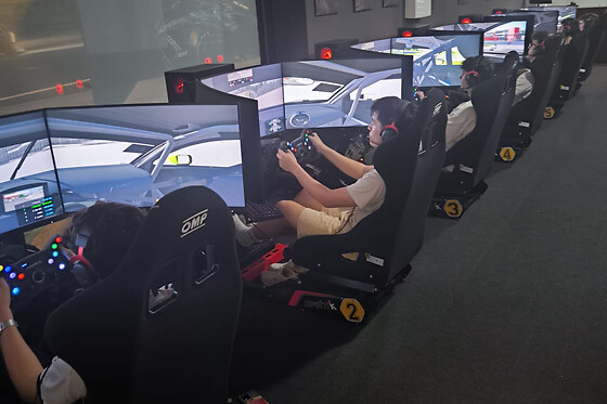 SKYLINE SIMRACING CENTER - photo 7