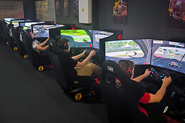 SKYLINE SIMRACING CENTER
