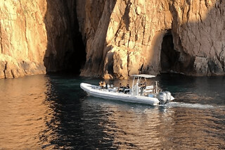 Sunset Calanques de Piana baignade et apéritif en semi-rigide