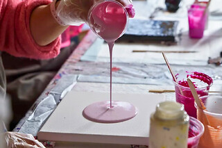 Atelier peinture fluide "Pouring" à Méry-sur-Oise (95)