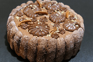Cours de pâtisserie charlotte chocolat et pécan à Villeurbanne