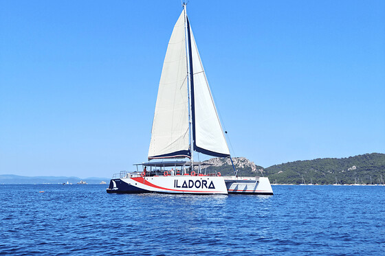 Journée en catamaran depuis Hyères (83)