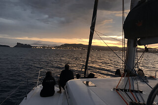 Sortie coucher de soleil en catamaran depuis Six-Fours-les-Plage