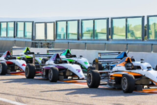 Pilotage de la monoplace Tatuus F4-T014 - CD Sport - Circuit de Haute Saintonge (17)