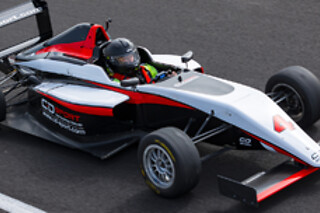 Pilotage de la monoplace Tatuus F4-T014 - CD Sport - Circuit de Haute Saintonge (17)