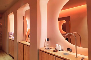 Une séance de yoga dans un sauna infrarouge pour 3 chez Spark Club à Paris (75016)