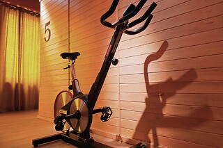 Une séance de yoga dans un sauna infrarouge pour 3 chez Spark Club à Paris (75016)