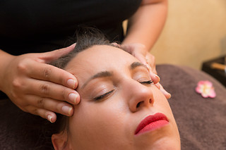 Un massage du corps sur mesure chez Monika Taalba à Noisy-le-Sec (93)